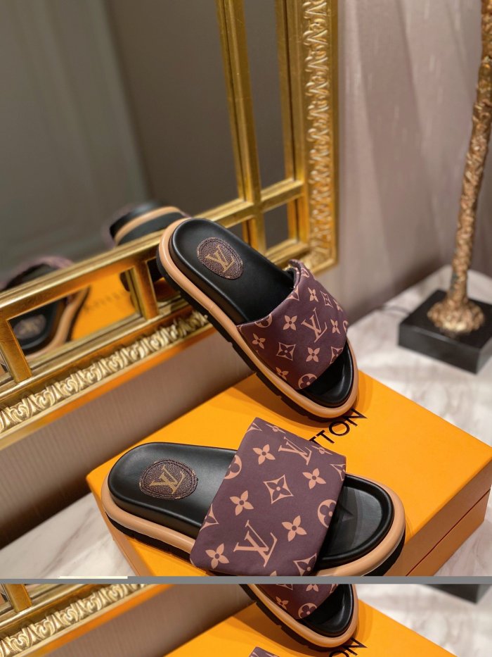 Women flat shoes, size 35-41, with box, SS60-1076-1079