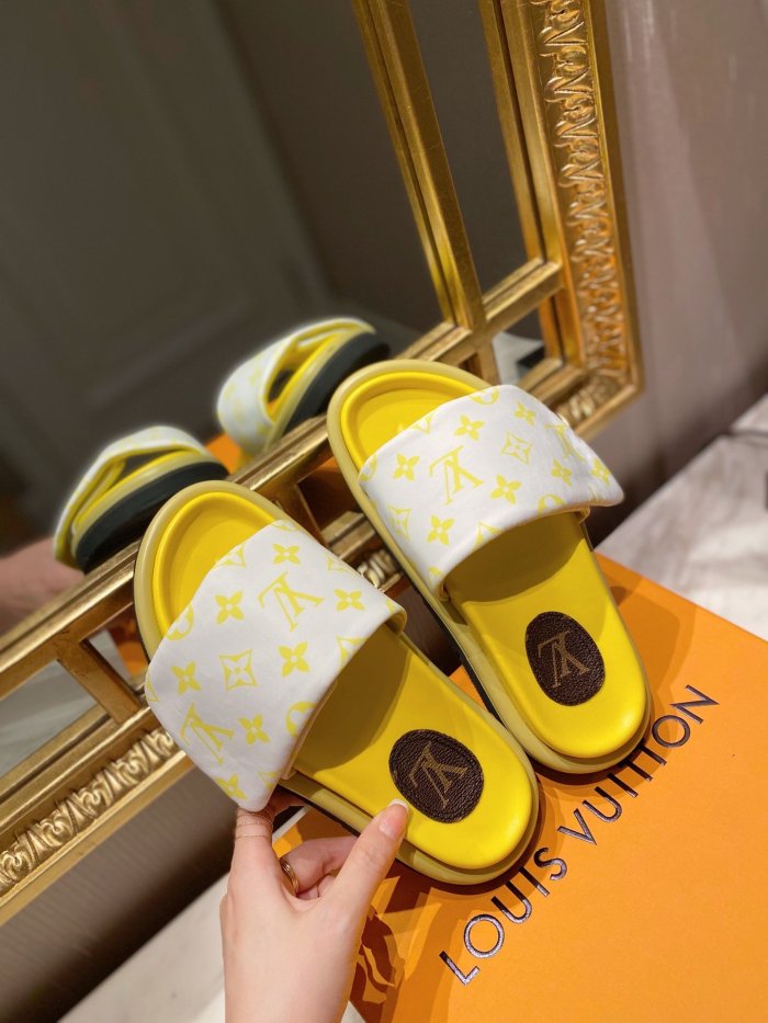 Women flat shoes, size 35-41, with box, SS60-1076-1079