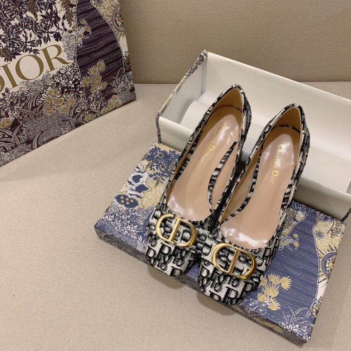 Women heel shoes,heel 5cm,size 34-40, with box, SS70-1027-1029