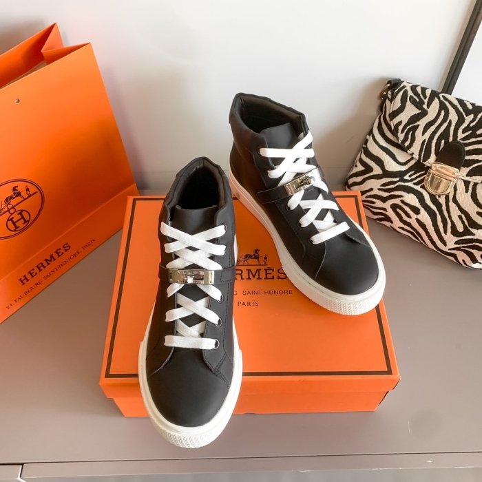 Women flat shoes, size 35-40, with box, SS70-1041-1042