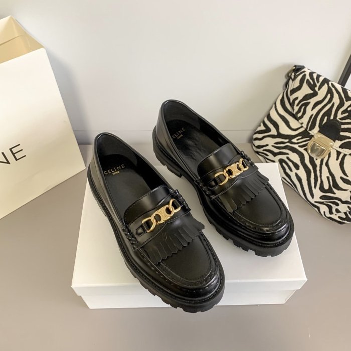 Women flat shoes, size 35-40, with box, SS70-1040