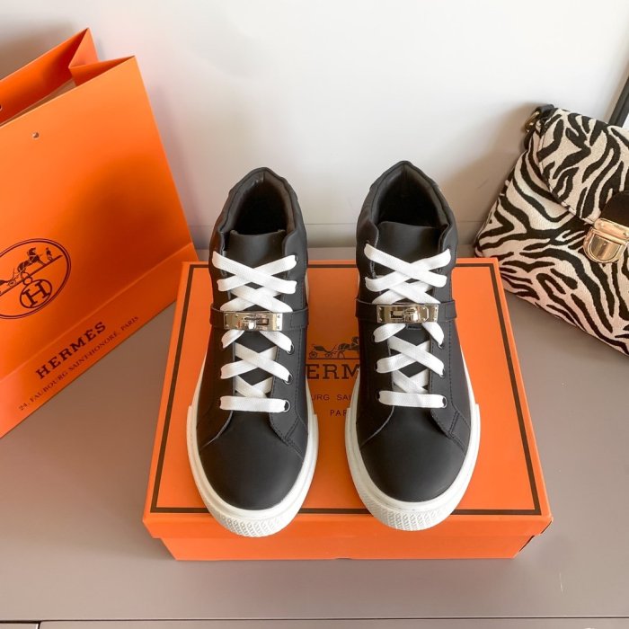 Women flat shoes, size 35-40, with box, SS70-1041-1042