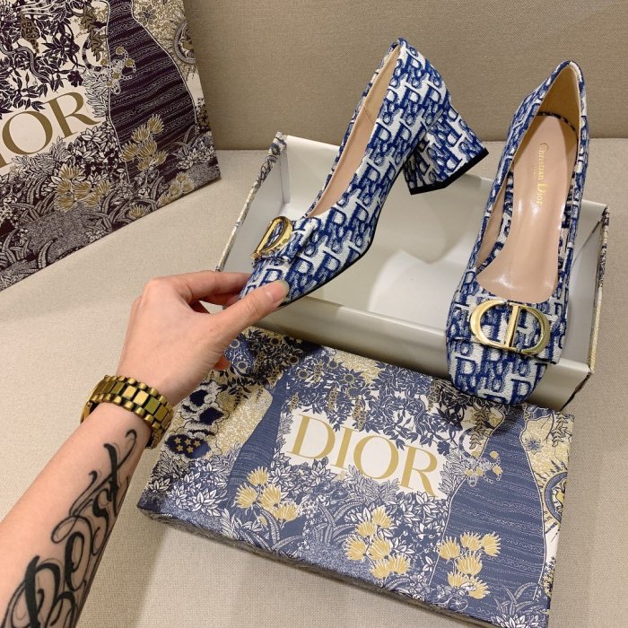 Women heel shoes,heel 5cm,size 34-40, with box, SS70-1027-1029