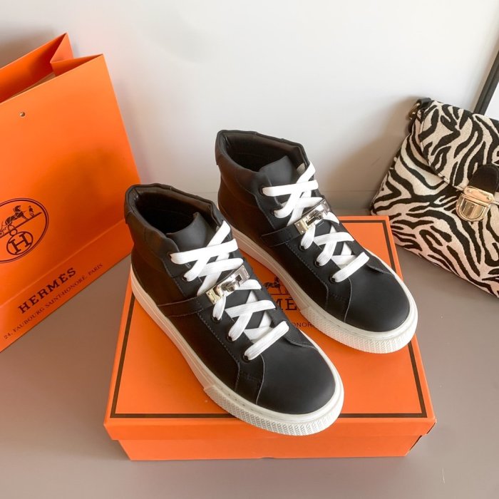 Women flat shoes, size 35-40, with box, SS70-1041-1042