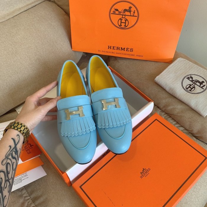 Women flat shoes, size 34-42, with box, SS70-1072