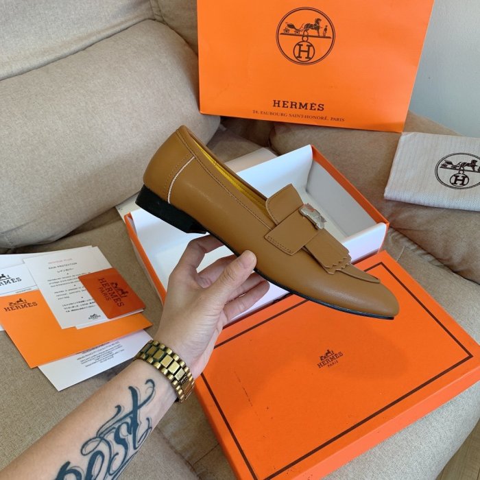 Women flat shoes, size 34-42, with box, SS70-1071