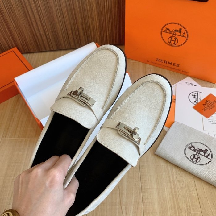 Women flat shoes, size 35-42, with box, SS70-1069