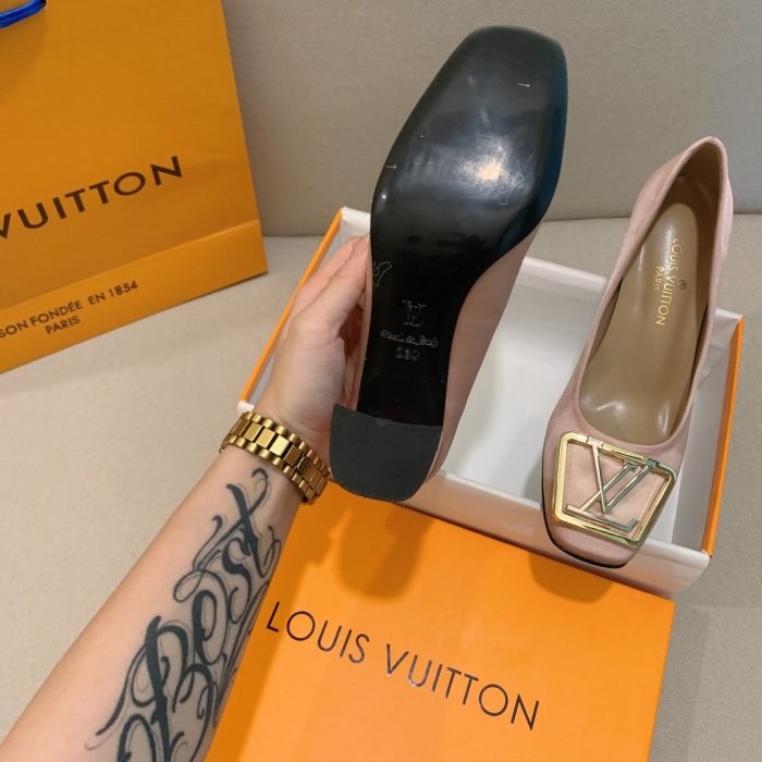 Women heel shoes , heel 7.5cm,size 34-41, with box, SS70-1099-1100
