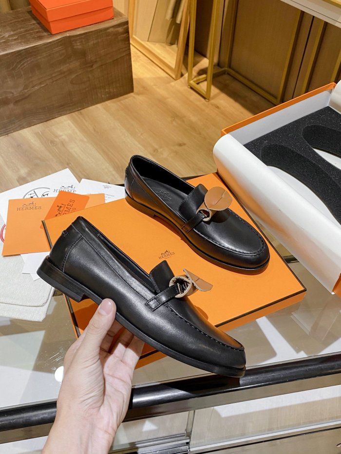 Women flat shoes, size 34-42, with box, SS70-1085