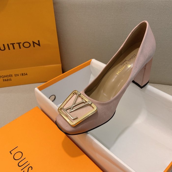 Women heel shoes , heel 7.5cm,size 34-41, with box, SS70-1099-1100