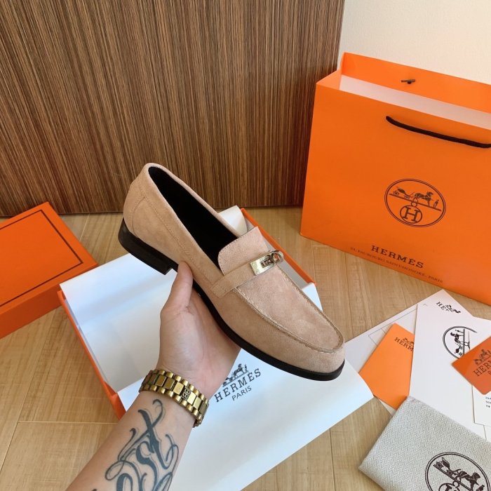 Women flat shoes, size 35-42, with box, SS70-1068