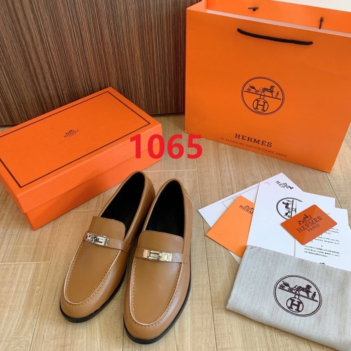 Women flat shoes, size 35-42, with box, SS70-1065