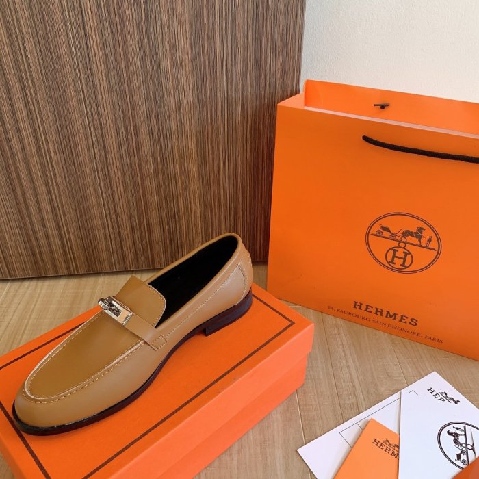 Women flat shoes, size 35-42, with box, SS70-1065