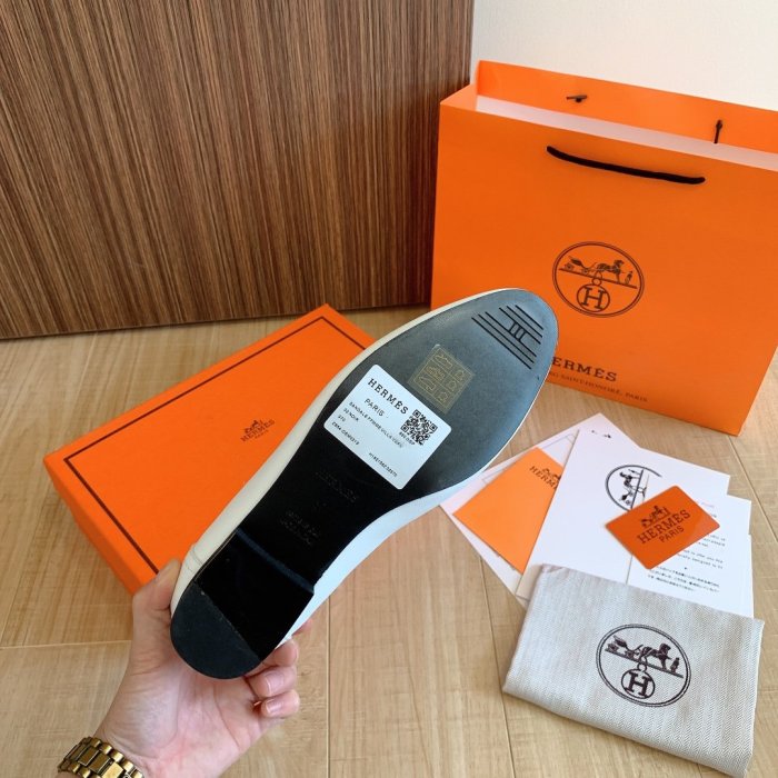 Women flat shoes, size 34-42, with box, SS70-1076