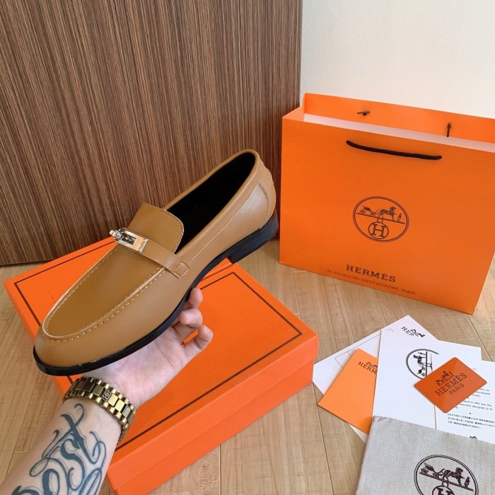 Women flat shoes, size 35-42, with box, SS70-1065