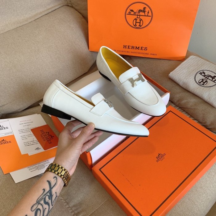 Women flat shoes, size 34-42, with box, SS70-1076