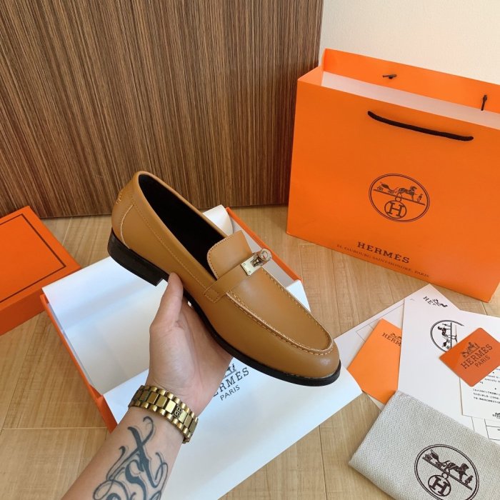 Women flat shoes, size 35-42, with box, SS70-1065