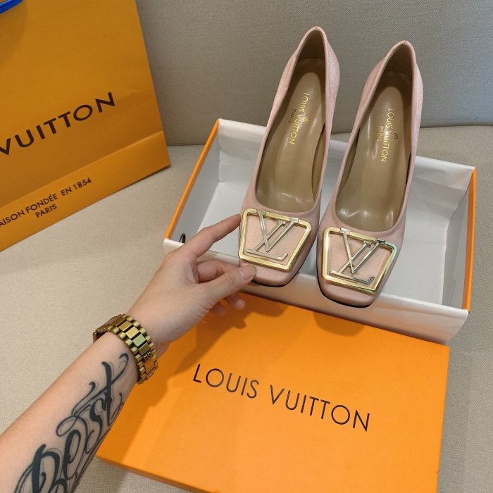 Women heel shoes , heel 7.5cm,size 34-41, with box, SS70-1099-1100