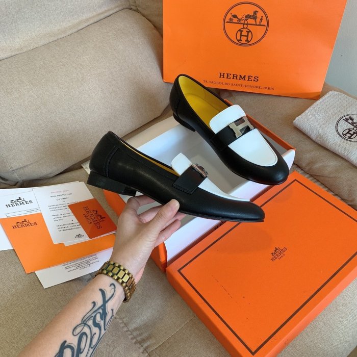 Women flat shoes, size 34-42, with box, SS70-1073