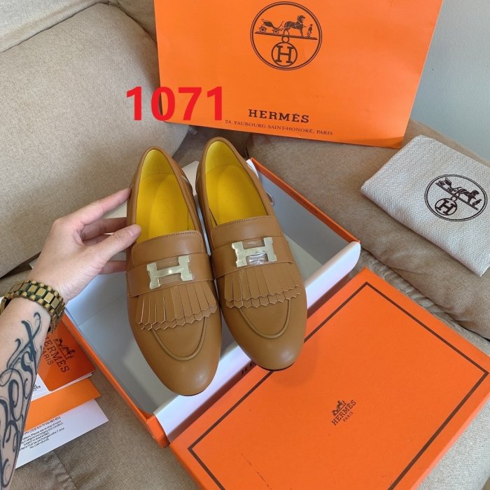 Women flat shoes, size 34-42, with box, SS70-1071