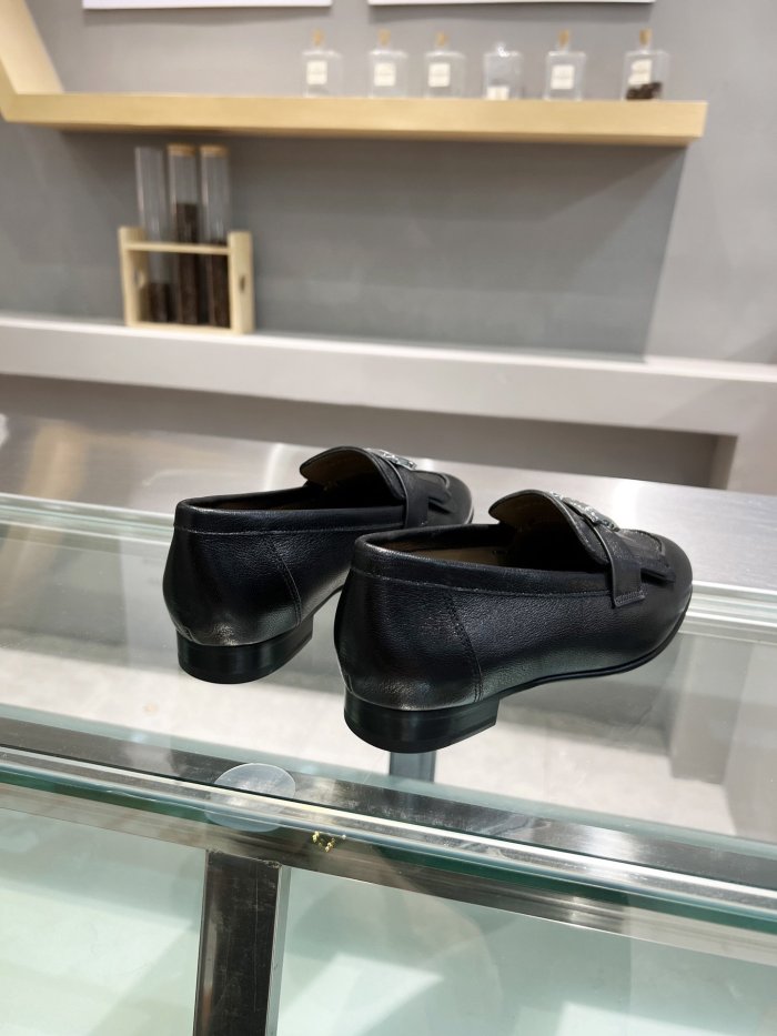 Women flat shoes, size 34-42, with box, SS70-1082