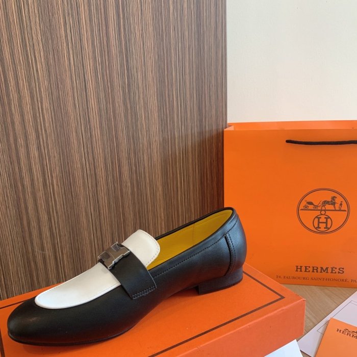 Women flat shoes, size 34-42, with box, SS70-1073