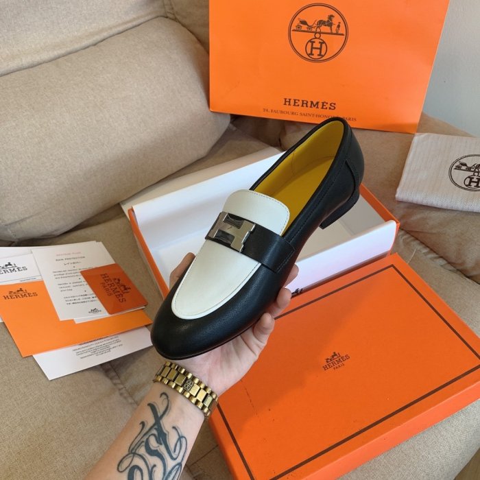 Women flat shoes, size 34-42, with box, SS70-1073