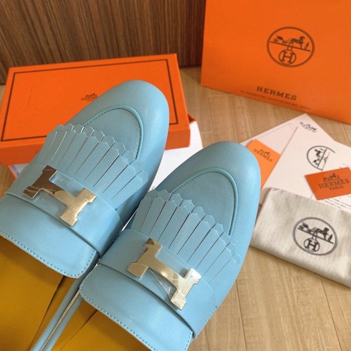 Women flat shoes, size 34-42, with box, SS70-1072