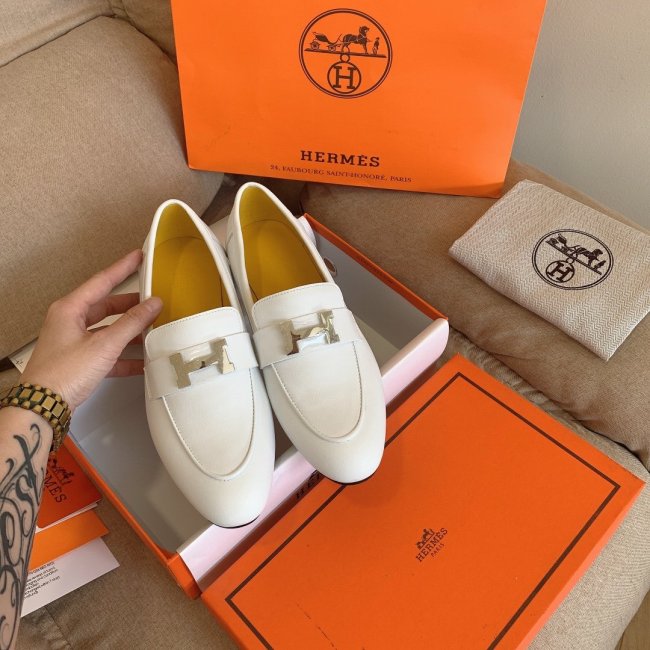 Women flat shoes, size 34-42, with box, SS70-1076