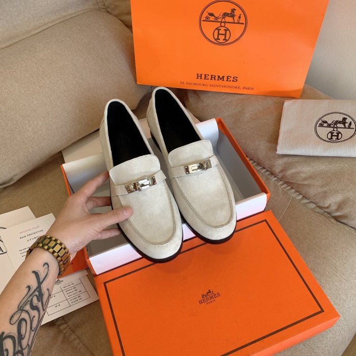Women flat shoes, size 35-42, with box, SS70-1069