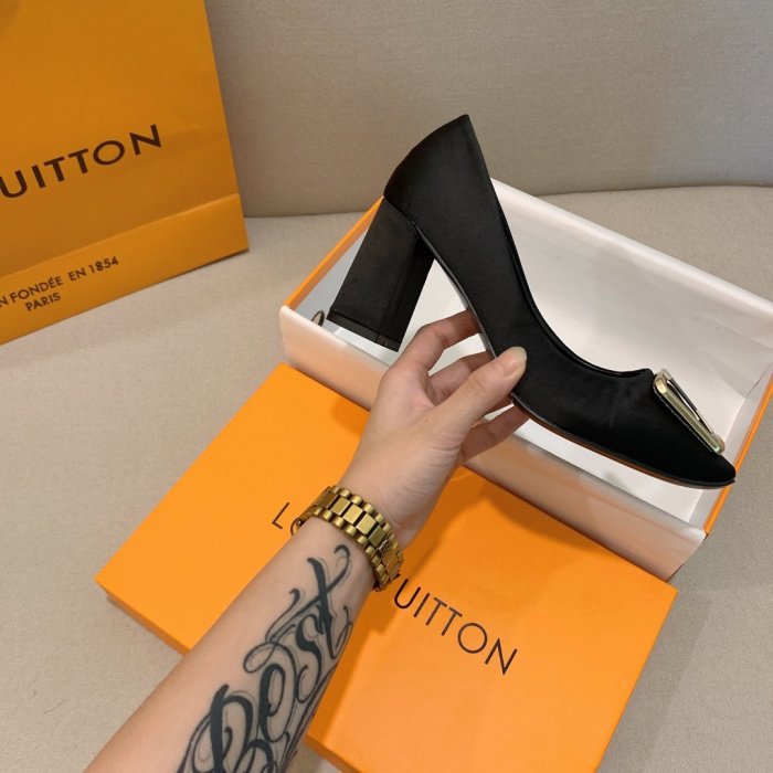 Women heel shoes , heel 7.5cm,size 34-41, with box, SS70-1099-1100