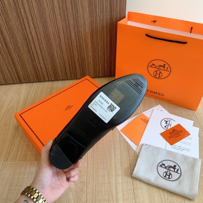 Women flat shoes, size 34-42, with box, SS70-1079