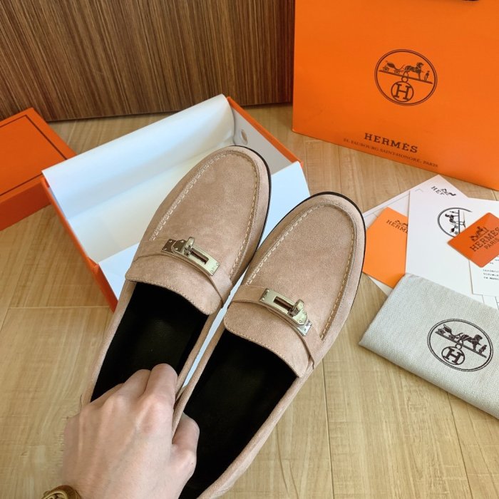 Women flat shoes, size 35-42, with box, SS70-1068