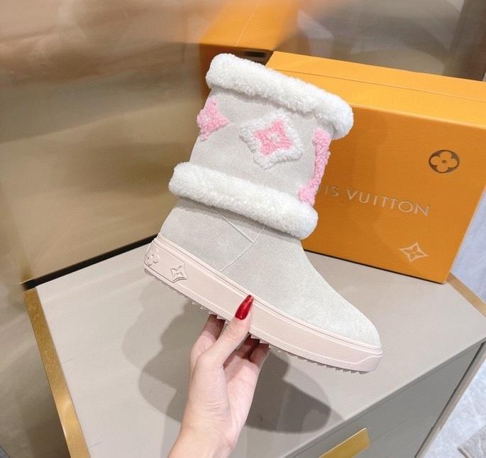 women boots shoes, size 35-41, with box,SS110-147-150