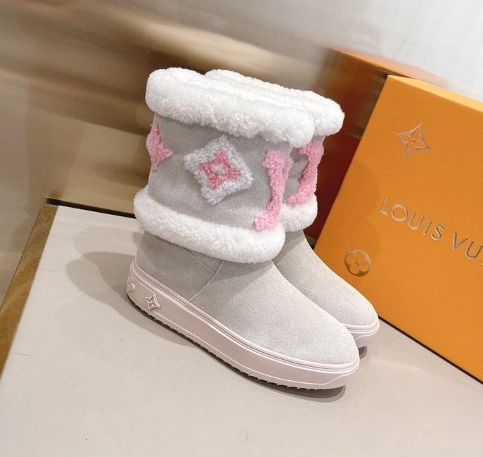 women boots shoes, size 35-41, with box,SS110-147-150