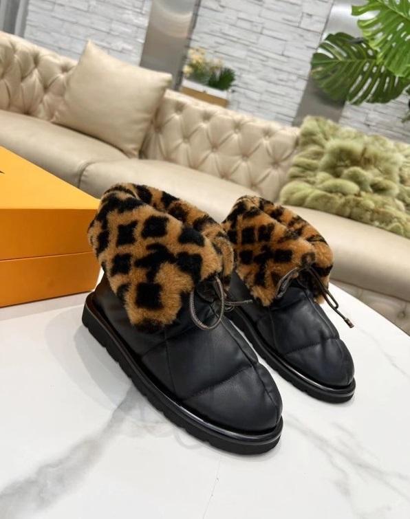Women flat shoes, size 35-43, with box, SS110-146
