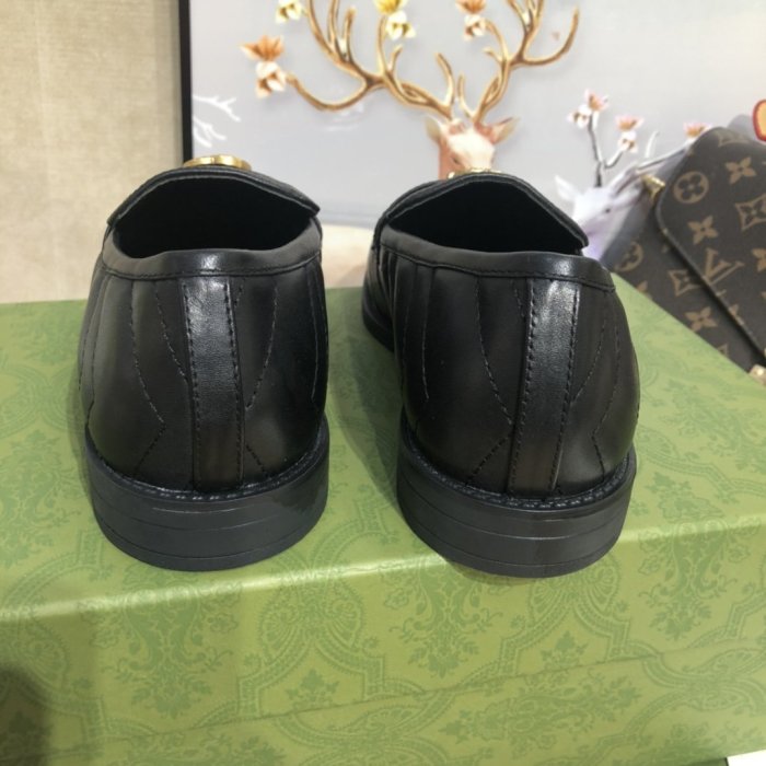 Women flat shoes, size 35-40, with box, SS70-1105
