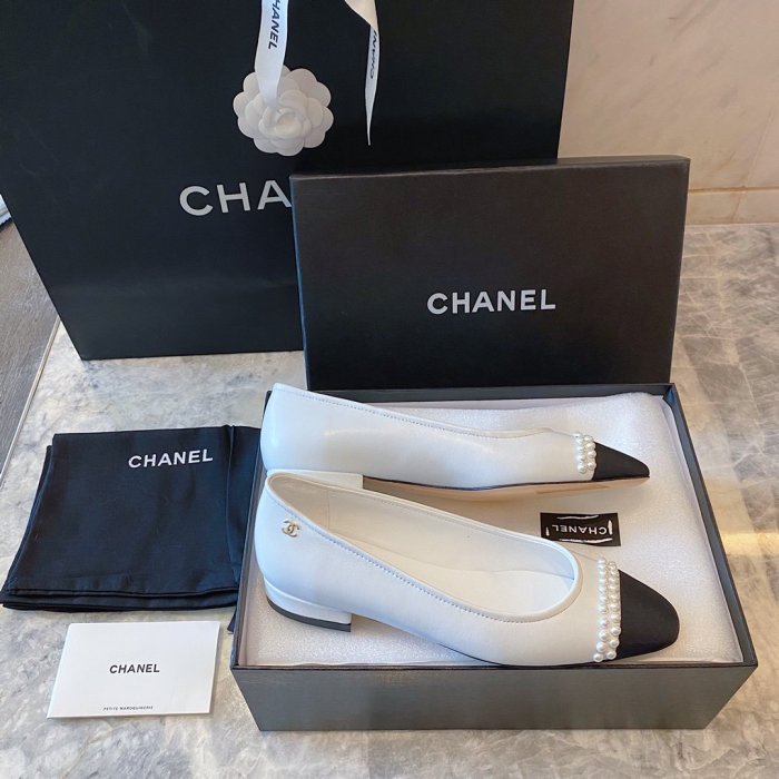 Women flat shoes, size 35-40, with box, SS60-1142-1143