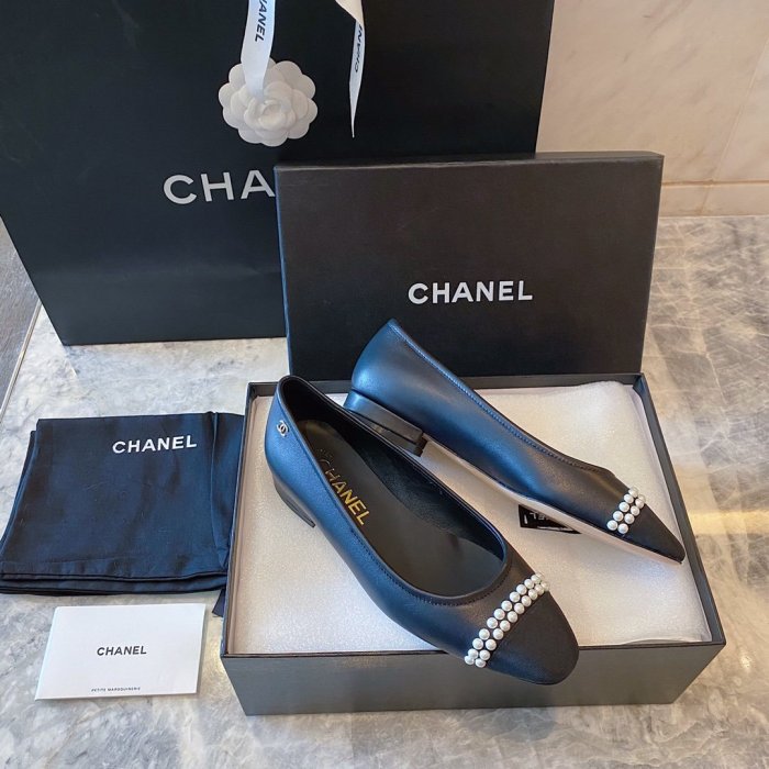 Women flat shoes, size 35-40, with box, SS60-1142-1143