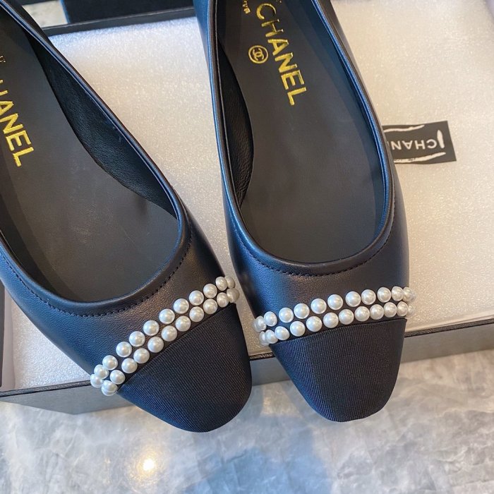 Women flat shoes, size 35-40, with box, SS60-1142-1143