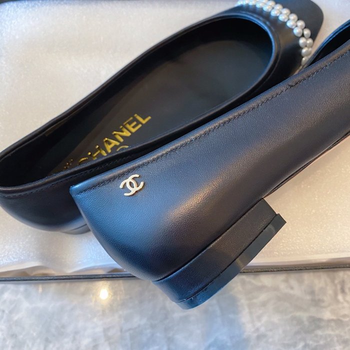 Women flat shoes, size 35-40, with box, SS60-1142-1143