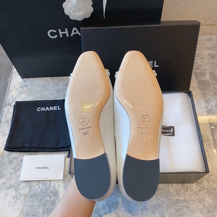 Women flat shoes, size 35-40, with box, SS60-1142-1143