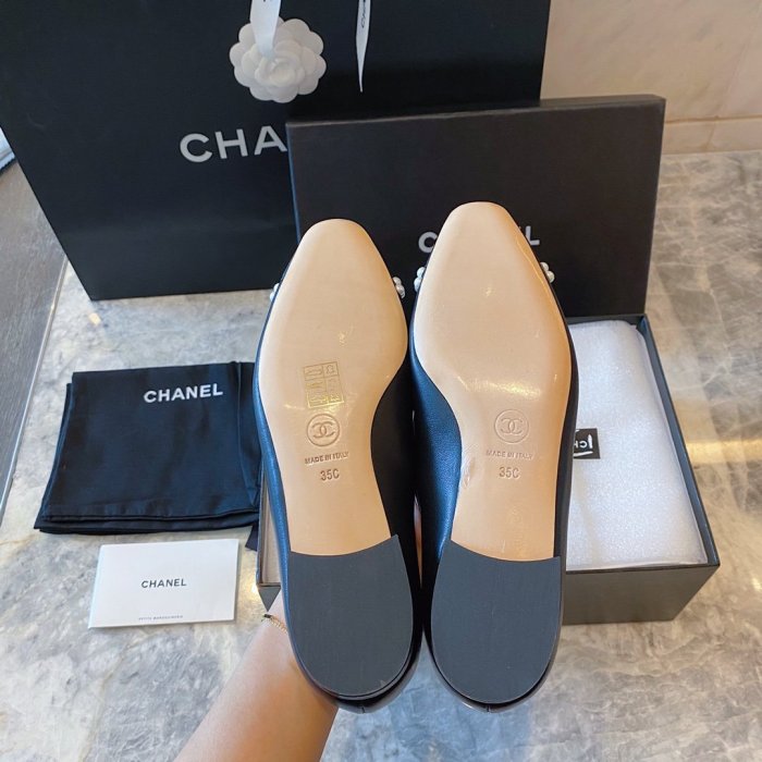 Women flat shoes, size 35-40, with box, SS60-1142-1143