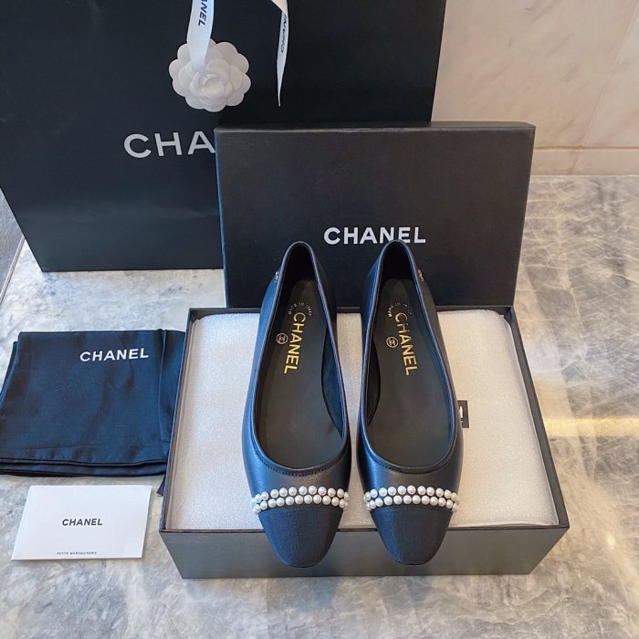 Women flat shoes, size 35-40, with box, SS60-1142-1143