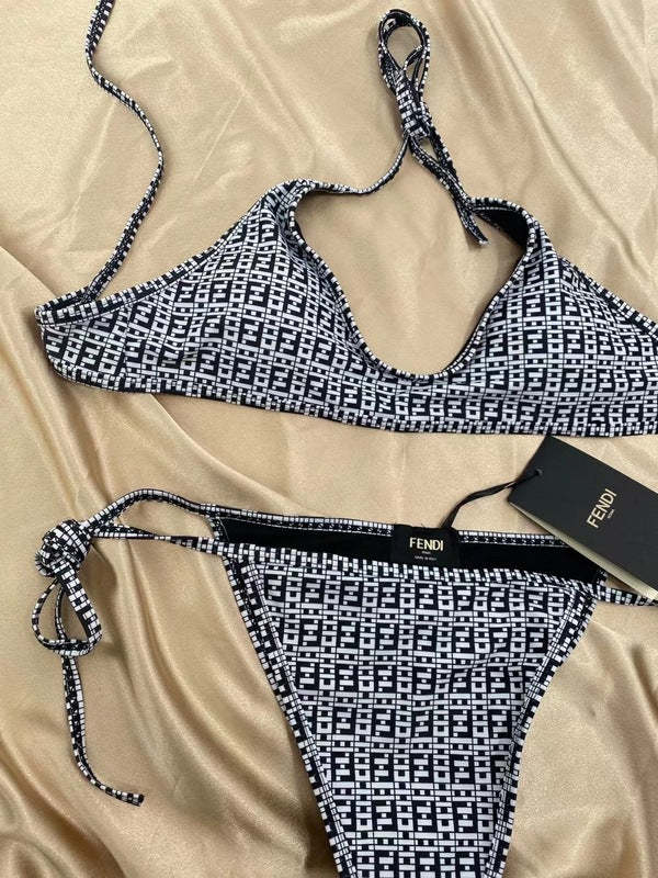 Ladies' sexy high-end swimsuit SW20-68