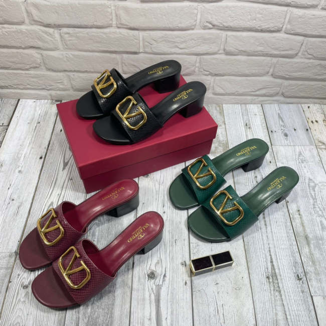 heel shoes, size 35-42, heel 5cm, with box, SS60-1200-1202
