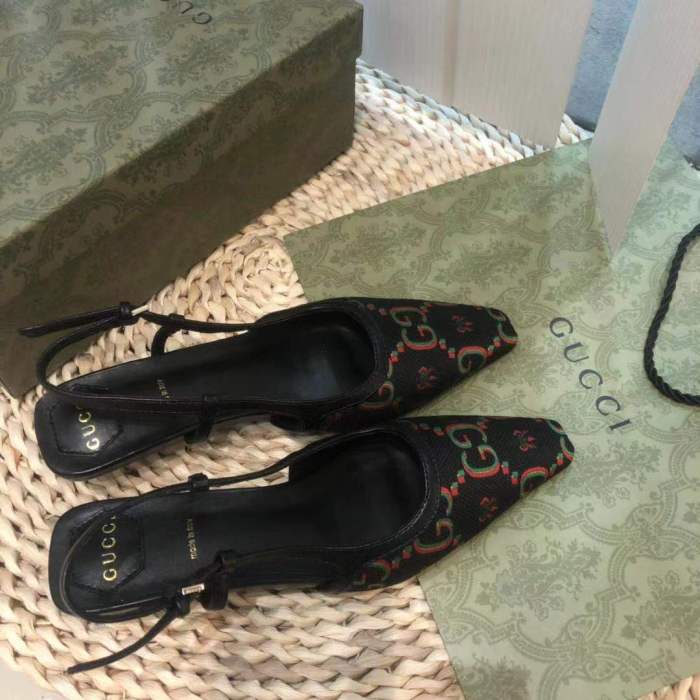 heel shoes, size 34-40, heel 4.5cm, with box, SS60-1307
