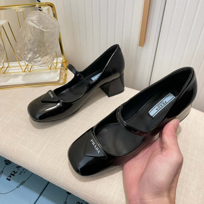 Women flat shoes, size 35-40, with box, SS60-1281-1286
