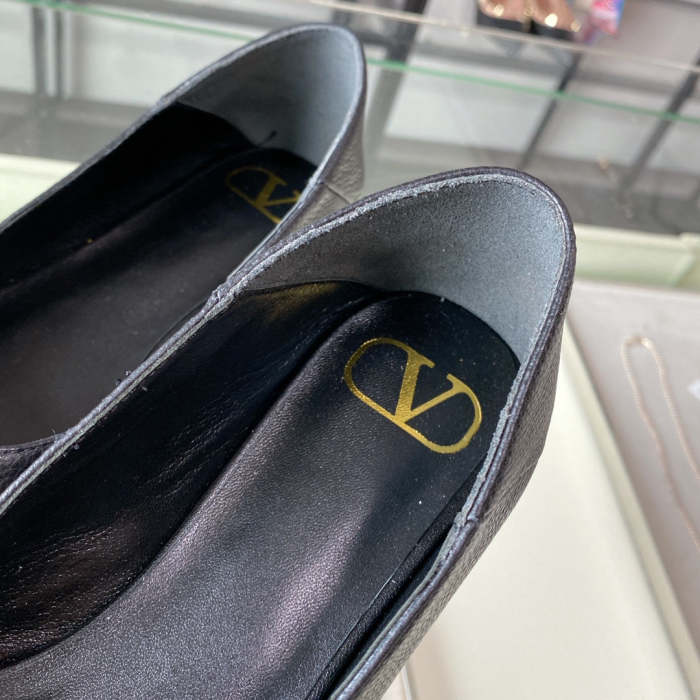 Women flat shoes, size 35-40, with box, SS60-1301-1302
