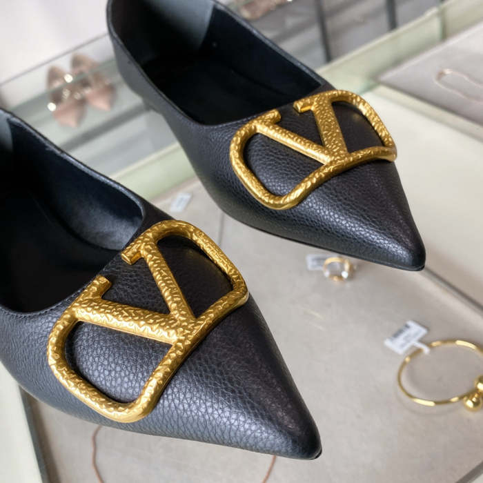 Women flat shoes, size 35-40, with box, SS60-1301-1302